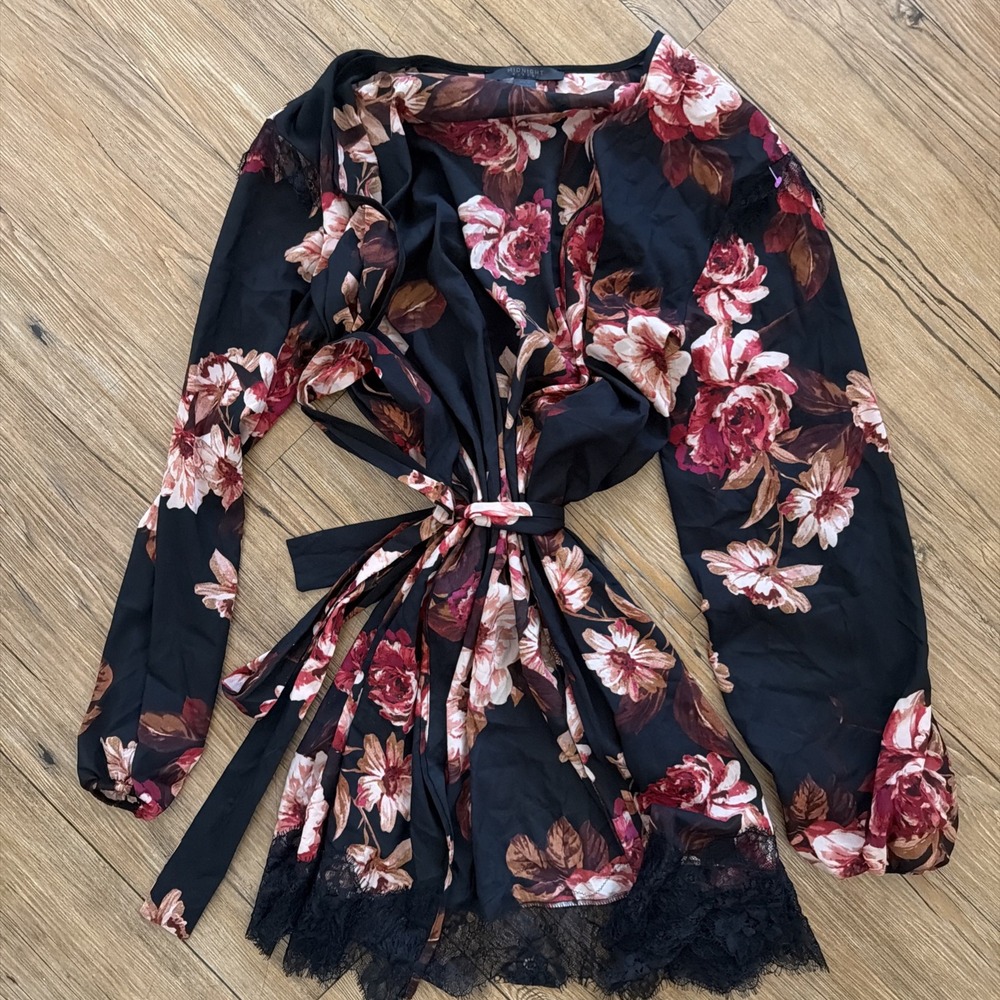Midnight Bakery Lingerie Robe Floral Women's Size XS Black Pink Lace Lightweight